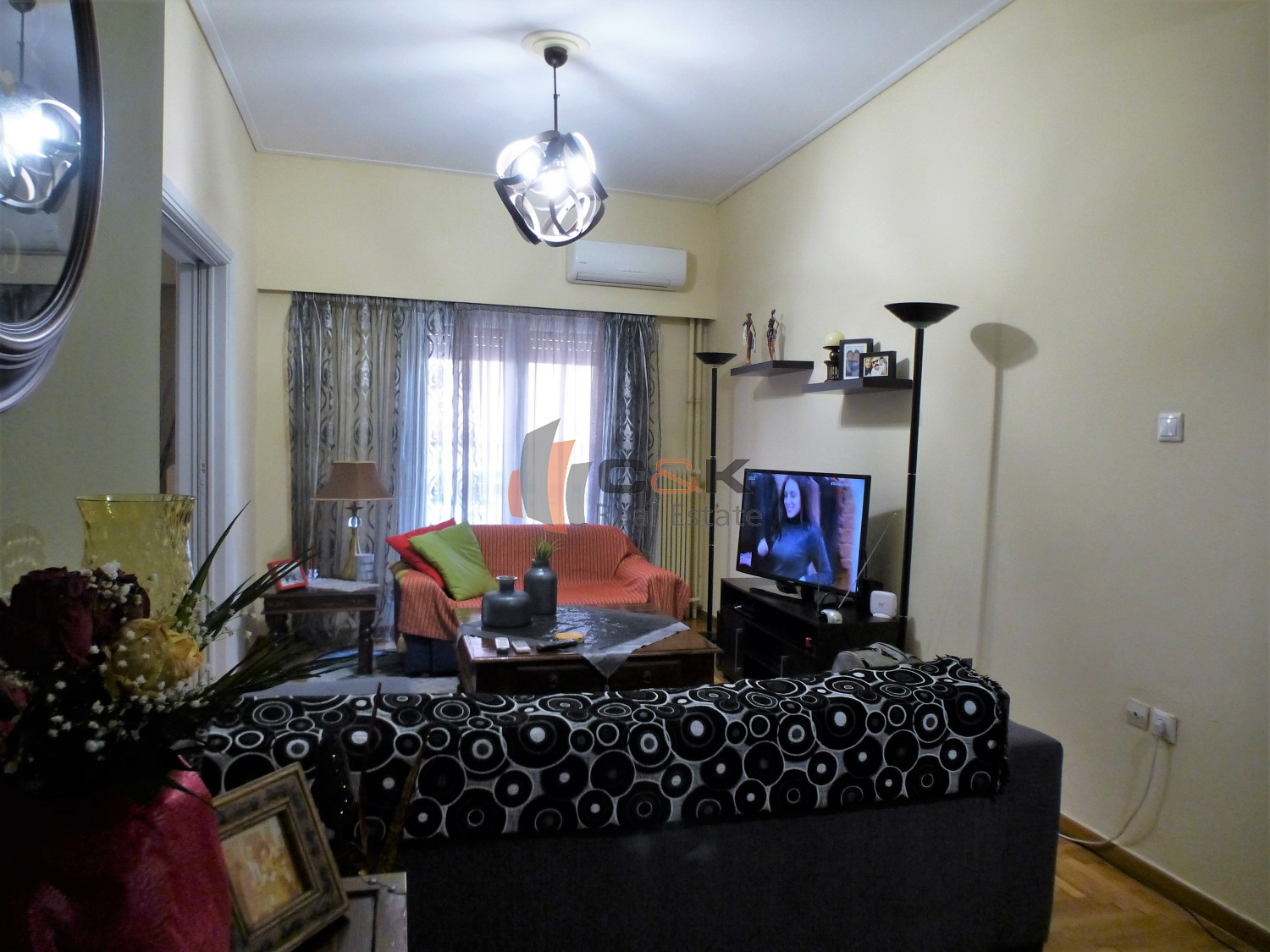 property-img